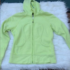 Lululemon sweatshirt